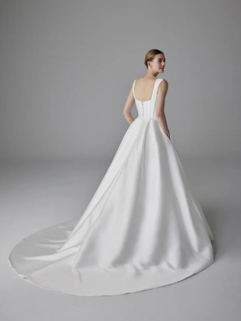Pronovias ALPHOSINE #1 thumbnail