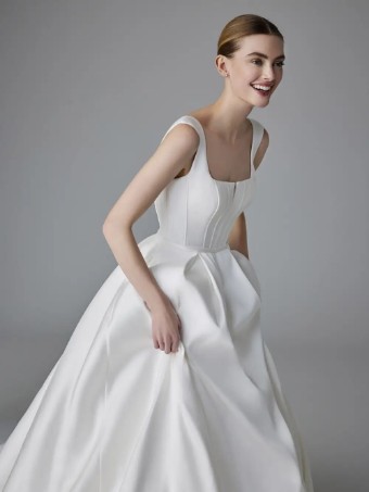 Pronovias ALPHOSINE #2 thumbnail