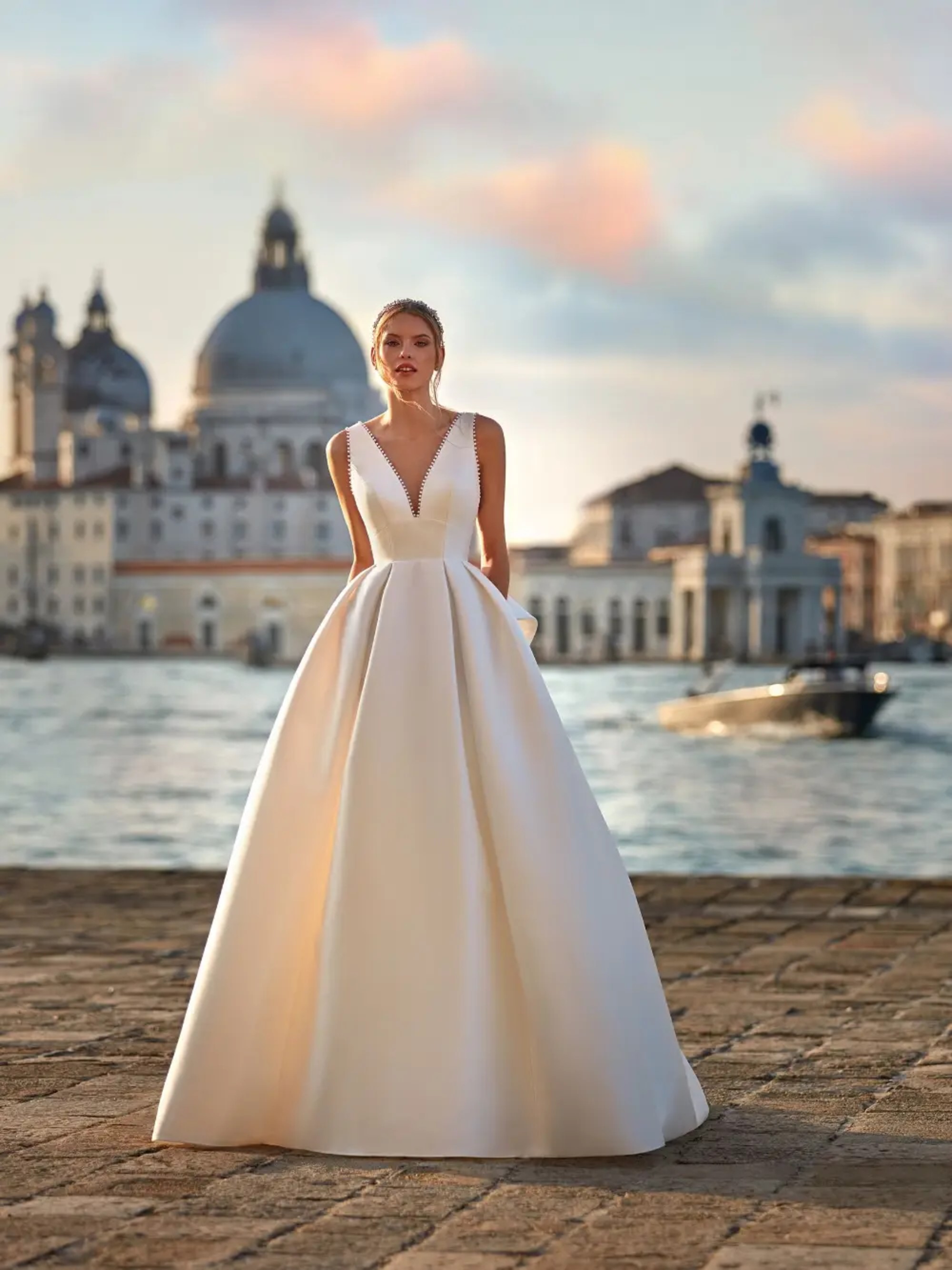 Nicole Milano LAURETTA Thea Bridal London