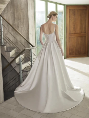 Pronovias Jasmina #1 thumbnail
