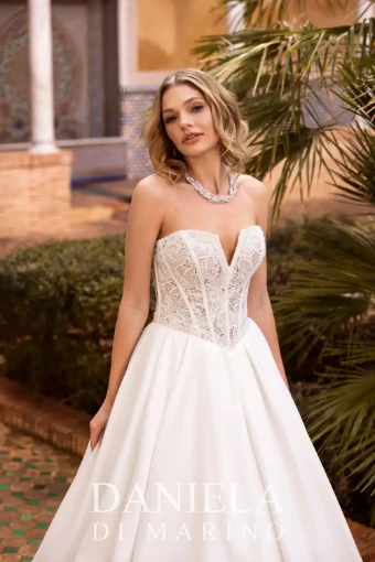 Daniela di Marino 6468 #2 thumbnail
