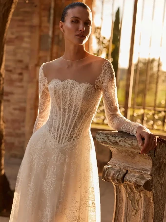 Pronovias Tinha #2 thumbnail