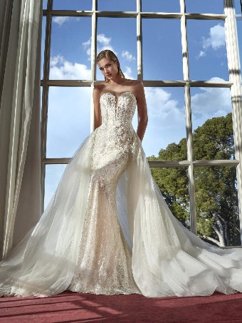 Privee by Pronovias BLOS #0 thumbnail