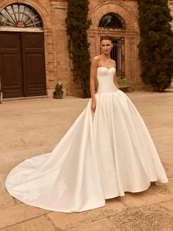 Privee by Pronovias QUINSLEY #0 thumbnail