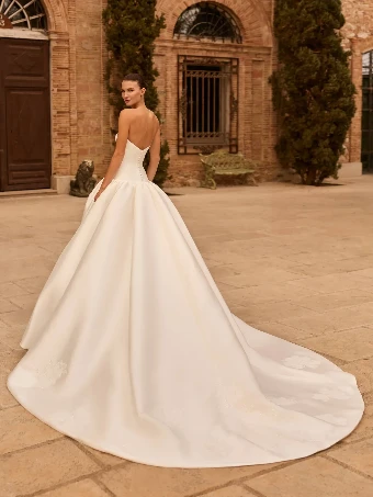 Privee by Pronovias QUINSLEY #2 thumbnail