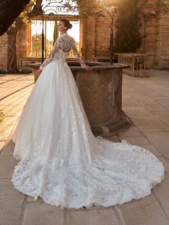 Privee by Pronovias ZARLAND #2 thumbnail