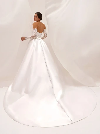 Pronovias ARADITE #3 thumbnail