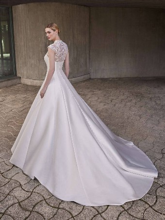 Pronovias CARLOTTA #1 thumbnail
