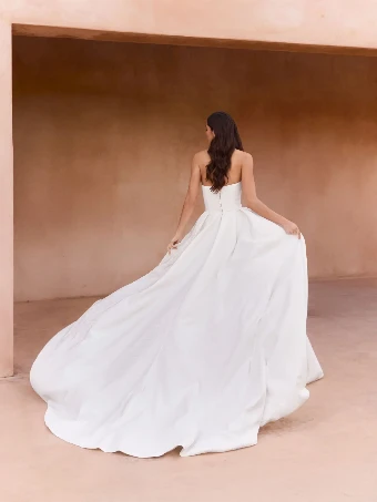 Pronovias CRISANTEM #1 thumbnail