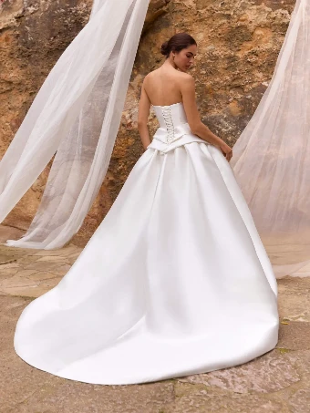 Pronovias IKHA #3 thumbnail