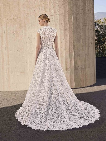 Pronovias VALLES #1 thumbnail