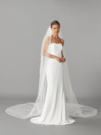 Pronovias V-2117 #1 thumbnail