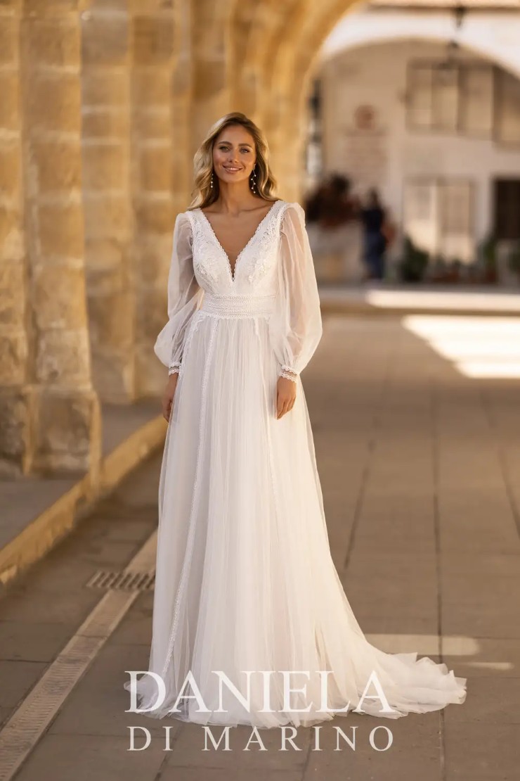 Daniela di marino wedding dress hotsell
